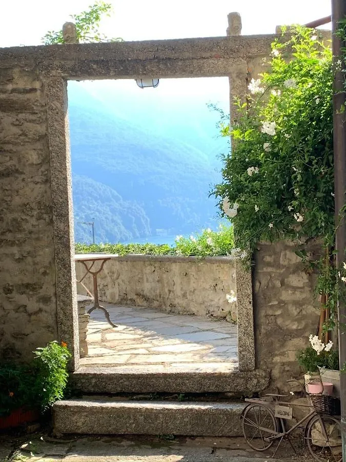 Apartment Casa Dono Il Lago Pognana Lario Italy